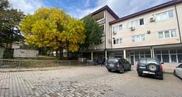 Prokuroria jep detaje për vrasjen e rëndë në Mitrovicë: Viktima dhe i plagosuri vëllezër, dorasi është arrestuar Prokuroria jep detaje për vrasjen e rëndë në Mitrovicë: Viktima dhe i plagosuri vëllezër, dorasi është arrestuar