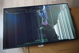 Arrestohet një person në Drenas, dëmtoi televizorin dhe kanosi pronarin e një lokali Arrestohet një person në Drenas, dëmtoi televizorin dhe kanosi pronarin e një lokali