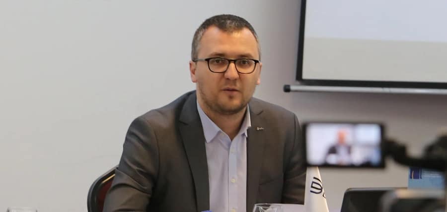 Jakaj: Procesi për zgjedhjen e Presidentit u zhvillua pa transparencë dhe pa votat e nevojshme Jakaj: Procesi për zgjedhjen e Presidentit u zhvillua pa transparencë dhe pa votat e nevojshme