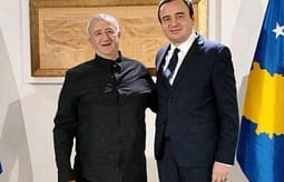 Foto e spiunit të BIA me Kurtin, reagon Manxhuka: S’e bëjmë detektorin e askujt, e përgëzojmë AKI’në që po i zbulon Foto e spiunit të BIA me Kurtin, reagon Manxhuka: S’e bëjmë detektorin e askujt, e përgëzojmë AKI’në që po i zbulon