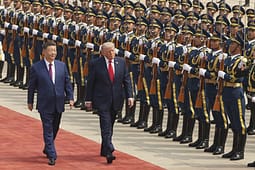Presidenti i Kinës paralajmëron Trumpin se mosmarrëveshjet mbi Tajvanin mund të çojnë në konflikt Presidenti i Kinës paralajmëron Trumpin se mosmarrëveshjet mbi Tajvanin mund të çojnë në konflikt
