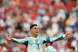 Portugalia fiton ndaj Kroacisë, vazhdon në 1/8 e finales Portugalia fiton ndaj Kroacisë, vazhdon në 1/8 e finales