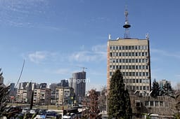 Pas mbylljes së USAID shumë njerëz humbën punën në Prishtinë – atmosfera në shoqërinë civile përshkruhet si toksike Pas mbylljes së USAID shumë njerëz humbën punën në Prishtinë – atmosfera në shoqërinë civile përshkruhet si toksike