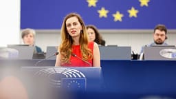 Eurodeputetja Lajkova: Të mbrohen të drejtat e bullgarëve në Maqedoni, të reagojë edhe Bashkimi Evropian Eurodeputetja Lajkova: Të mbrohen të drejtat e bullgarëve në Maqedoni, të reagojë edhe Bashkimi Evropian