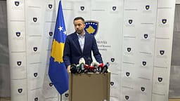 Tahiri: Gjithçka skenar, Kurti po bën filma tragjikë e komikë Tahiri: Gjithçka skenar, Kurti po bën filma tragjikë e komikë