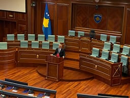 PDK dhe Aleanca akuzojnë Kurtin: Kosova është marrë peng, vendi po shkon drejt një krize kritike PDK dhe Aleanca akuzojnë Kurtin: Kosova është marrë peng, vendi po shkon drejt një krize kritike