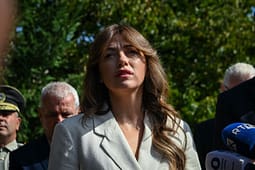 Haxhiu: Uroj që marrëveshja Kurti-Abdixhiku të përmbyllet sa më parë Haxhiu: Uroj që marrëveshja Kurti-Abdixhiku të përmbyllet sa më parë
