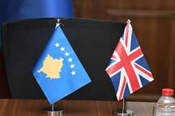 Ambasada britanike thirrje partive politike: Punoni bashkë për të mirën e qytetarëve të mrekullueshëm dhe partneritetit ndërkombëtar Ambasada britanike thirrje partive politike: Punoni bashkë për të mirën e qytetarëve të mrekullueshëm dhe partneritetit ndërkombëtar