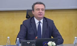 Kurti: Urojmë që të mërkurën drejtuesit e UÇK-së të kthehen të lirë në vendin e tyre Kurti: Urojmë që të mërkurën drejtuesit e UÇK-së të kthehen të lirë në vendin e tyre
