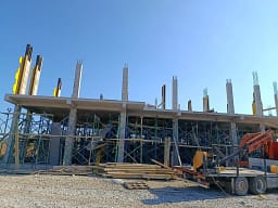 Inspektorati ndalon punimet në një objekt ndërtimi në Obiliq, u evidentuan parregullsi në masat për sigurinë dhe shëndetin në punë Inspektorati ndalon punimet në një objekt ndërtimi në Obiliq, u evidentuan parregullsi në masat për sigurinë dhe shëndetin në punë