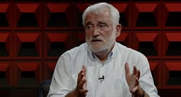 Menduh Thaçi rrëfen momentin e rëndë të vitit 2001: Policia më kidnapoi vëllain dhe dy nipat e mitur, e rrethova stacionin i armatosur Menduh Thaçi rrëfen momentin e rëndë të vitit 2001: Policia më kidnapoi vëllain dhe dy nipat e mitur, e rrethova stacionin i armatosur