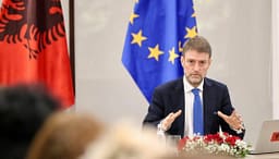 Hoxha: Shqipëria nuk do ta zgjasë marrëveshjen e migrantëve me Italinë pas vitit 2030 Hoxha: Shqipëria nuk do ta zgjasë marrëveshjen e migrantëve me Italinë pas vitit 2030