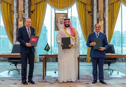 Sulmet e Houthive vijnë pasi Arabia Saudite nënshkroi pakt mbrojtjeje me Pakistanin e Turqinë Sulmet e Houthive vijnë pasi Arabia Saudite nënshkroi pakt mbrojtjeje me Pakistanin e Turqinë