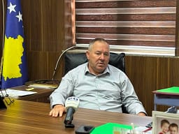 OVL-UÇK paralajmëron padi penale ndaj ministrit Murati, kërkon zbatimin e vendimit për pensionet e dyfishta OVL-UÇK paralajmëron padi penale ndaj ministrit Murati, kërkon zbatimin e vendimit për pensionet e dyfishta