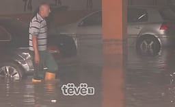 Reshjet e dendura përmbytin Rahovecin, dëme në parkingun nëntokësor, shtëpi dhe toka bujqësore Reshjet e dendura përmbytin Rahovecin, dëme në parkingun nëntokësor, shtëpi dhe toka bujqësore