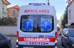 Përplasi për vdekje 1-vjeçaren gjatë manovrës me makinë, arrestohet 24-vjeçari në Tiranë Përplasi për vdekje 1-vjeçaren gjatë manovrës me makinë, arrestohet 24-vjeçari në Tiranë