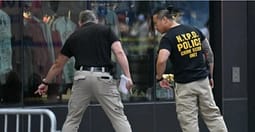 Sulm me thikë në Times Square: dy të vdekur, një person në gjendje kritike – policia qëlloi autoren e dyshuar Sulm me thikë në Times Square: dy të vdekur, një person në gjendje kritike – policia qëlloi autoren e dyshuar