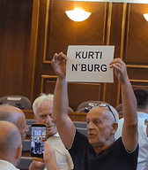 “Kurti në burg”, qytetari nga Kuvendi: Po bëhet puç i rendit ligjor e kushtetues “Kurti në burg”, qytetari nga Kuvendi: Po bëhet puç i rendit ligjor e kushtetues