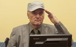 Mlladiqi u gjykua në Hagë për krime lufte, Putini meriton të njëjtin fat Mlladiqi u gjykua në Hagë për krime lufte, Putini meriton të njëjtin fat