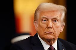 Përpjekjet në Ngushticën e Hormuzit, Trump kërcënon Omanin: Nëse na del përpara, do ta bombardojmë Përpjekjet në Ngushticën e Hormuzit, Trump kërcënon Omanin: Nëse na del përpara, do ta bombardojmë