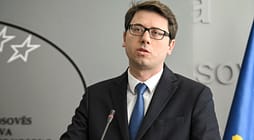 Murati i ashpër ndaj PDK-së: Refuzuan përgjegjësinë dhe bojkotuan seancën Murati i ashpër ndaj PDK-së: Refuzuan përgjegjësinë dhe bojkotuan seancën
