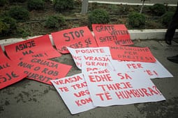62 gra të vrara nga familjarët në Kosovë që nga viti 2010 62 gra të vrara nga familjarët në Kosovë që nga viti 2010