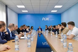 Kryesia e PDK-së mban mbledhje, diskuton hapat e ardhshëm Kryesia e PDK-së mban mbledhje, diskuton hapat e ardhshëm