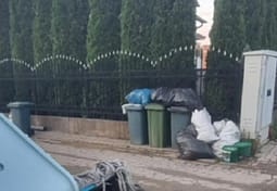 Pasi komuna shpalli gjendje të jashtëzakonshme, reagon kompania Natyra: Po vazhdojmë pastrimin e mbeturinave në fshatrat e Podujevës Pasi komuna shpalli gjendje të jashtëzakonshme, reagon kompania Natyra: Po vazhdojmë pastrimin e mbeturinave në fshatrat e Podujevës