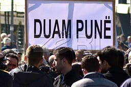 Punëtorë nga Azia në Kosovë, të rinjtë tanë drejt Evropës Punëtorë nga Azia në Kosovë, të rinjtë tanë drejt Evropës
