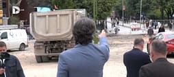 Rama del në sheshin “Xhorxh Bush”, thotë se do t’i vazhdojë punimet Rama del në sheshin “Xhorxh Bush”, thotë se do t’i vazhdojë punimet