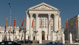 Arrestimi i shoferit për korrupsion, sqarohen nga Qeveria Arrestimi i shoferit për korrupsion, sqarohen nga Qeveria