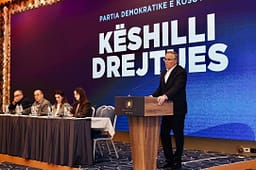 Hamza kërkon veprim urgjent shtetëror: Mbrojtja e ish-krerëve të UÇK-së të jetë prioritet Hamza kërkon veprim urgjent shtetëror: Mbrojtja e ish-krerëve të UÇK-së të jetë prioritet