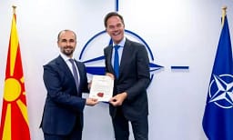 Murtezani dorëzon letrat kredenciale te Sekretari i Përgjithshëm i NATO-s, Mark Rutte Murtezani dorëzon letrat kredenciale te Sekretari i Përgjithshëm i NATO-s, Mark Rutte