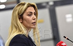 Deliu-Kodra: Kurti po i bllokon qëllimshëm institucionet, s’ndalemi deri në reflektim Deliu-Kodra: Kurti po i bllokon qëllimshëm institucionet, s’ndalemi deri në reflektim