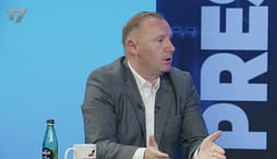 Çka po paralajmëron Zemaj? Ka edhe deputetë tjerë i shihni veprimet e tyre në të ardhmen Çka po paralajmëron Zemaj? Ka edhe deputetë tjerë i shihni veprimet e tyre në të ardhmen