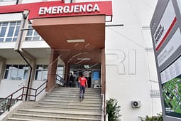 Vdes në QKUK personi që po qëndronte në kujdes intensiv që nga aksidenti i ndodhur në korrik Vdes në QKUK personi që po qëndronte në kujdes intensiv që nga aksidenti i ndodhur në korrik