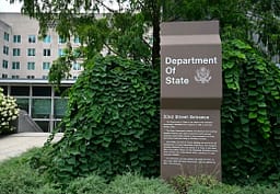 Gjykata rrëzon vendimin e administratës Trump për pezullimin e vizave për 75 shtete Gjykata rrëzon vendimin e administratës Trump për pezullimin e vizave për 75 shtete