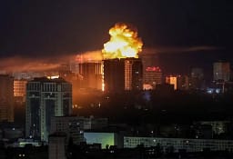 Bombardimet ruse në Ukrainë, një viktimë dhe 17 të plagosur në Kramatorsk e Zaporizhia Bombardimet ruse në Ukrainë, një viktimë dhe 17 të plagosur në Kramatorsk e Zaporizhia