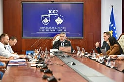 Gashi Isufajt: Ka kaluar koha kur anëtarët kanë raportuar para kryeprokurorit, u përgjigjesh pyetjeve të anëtarëve Gashi Isufajt: Ka kaluar koha kur anëtarët kanë raportuar para kryeprokurorit, u përgjigjesh pyetjeve të anëtarëve