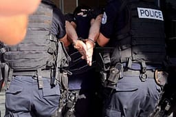 Dy persona arrestohen në Novobërdë, iu gjendet marihuanë në veturë Dy persona arrestohen në Novobërdë, iu gjendet marihuanë në veturë
