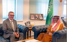 Ambasadori Mjeku takohet me zëvendësministrin saudit Al-Rassi, diskutojnë thellimin e bashkëpunimit Ambasadori Mjeku takohet me zëvendësministrin saudit Al-Rassi, diskutojnë thellimin e bashkëpunimit