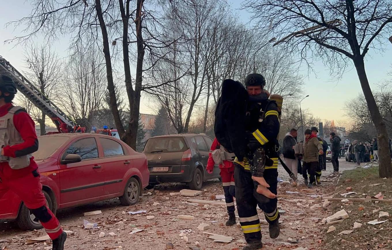 BE-ja vendos sanksione për rrëmbimin nga Rusia të mijëra fëmijëve ukrainas BE-ja vendos sanksione për rrëmbimin nga Rusia të mijëra fëmijëve ukrainas