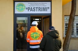 “Pastrimi“ paralajmëron qytetarët: 500 euro gjobë për hedhjen e mbeturinave “Pastrimi“ paralajmëron qytetarët: 500 euro gjobë për hedhjen e mbeturinave