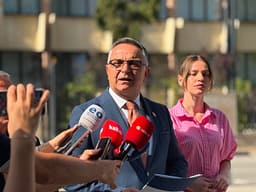 Aleanca dorëzon kallëzim penal për 17 vendimeve të qeverisë në detyrë Aleanca dorëzon kallëzim penal për 17 vendimeve të qeverisë në detyrë