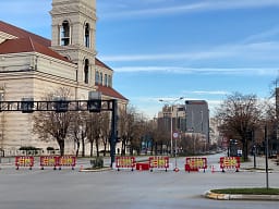Zgjerimi i sheshit “Xhorxh Bush” deri te “Rrethi i Flamurit”, ndahen 3.5 milionë euro Zgjerimi i sheshit “Xhorxh Bush” deri te “Rrethi i Flamurit”, ndahen 3.5 milionë euro