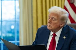 Trump i jep lamtumirën Dolly Parton: Një humbje e vërtetë për miliona njerëz, flamujt amerikanë në gjysmë shtizë për një javë Trump i jep lamtumirën Dolly Parton: Një humbje e vërtetë për miliona njerëz, flamujt amerikanë në gjysmë shtizë për një javë