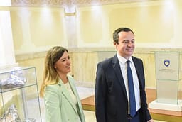 Haxhiu iu drejtohet krerëve të partive për takim, tema: Rëndësia e marrëveshjes për krijimin e institucioneve Haxhiu iu drejtohet krerëve të partive për takim, tema: Rëndësia e marrëveshjes për krijimin e institucioneve