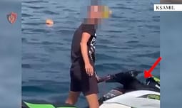 Rrezikoi pushuesit në Ksamil pasi shkeli perimetrin e sigurisë me Jet Ski, gjobitet 500 mijë lekë drejtuesi Rrezikoi pushuesit në Ksamil pasi shkeli perimetrin e sigurisë me Jet Ski, gjobitet 500 mijë lekë drejtuesi