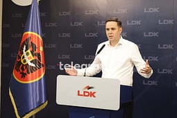 Gjashtë deputetë të LDK-së nuk e mbështetën kandidaturën e Bekim Sejdiut për president, Abdixhiku tregon emrat Gjashtë deputetë të LDK-së nuk e mbështetën kandidaturën e Bekim Sejdiut për president, Abdixhiku tregon emrat
