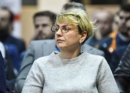 Mihali i kundërpërgjigjet Ramës me akuza për korrupsion e “krim të organizuar” Mihali i kundërpërgjigjet Ramës me akuza për korrupsion e “krim të organizuar”